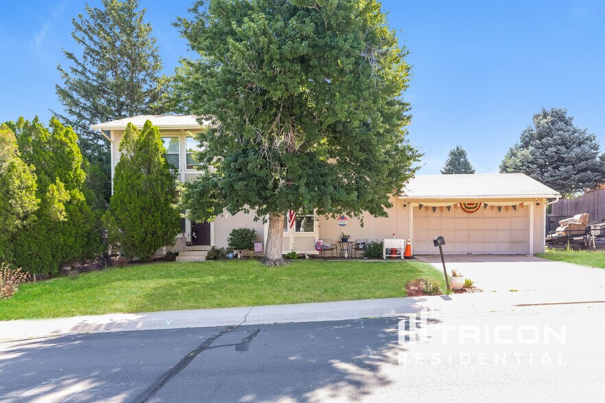 Primary Photo - 3954 S Idalia St