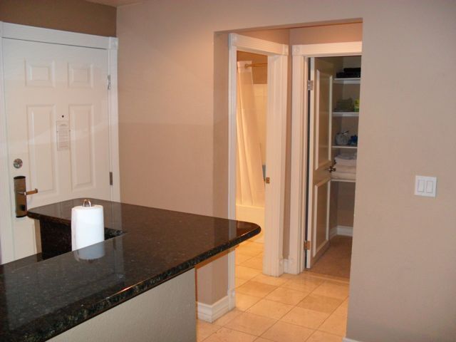 Building Photo - Meridian STUDIO Condo Fully Furnished near Main Pool-Lush Green trees in Resort Style Community.