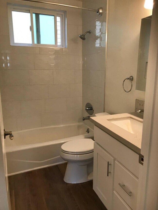 Building Photo - 1.0 bedroom in Pasadena California 91106