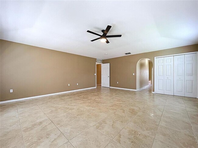 Building Photo - 5060 Spanish Oaks Blvd