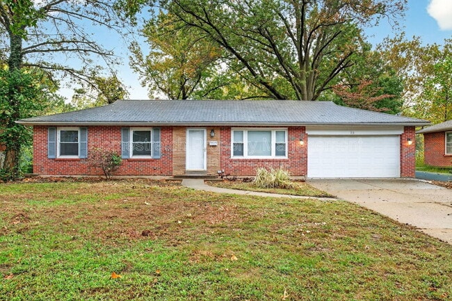 Primary Photo - 23 Colchester Dr