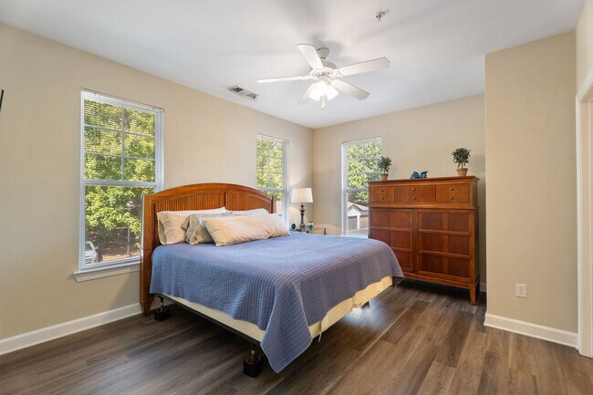 Building Photo - 7200 Almaden Way