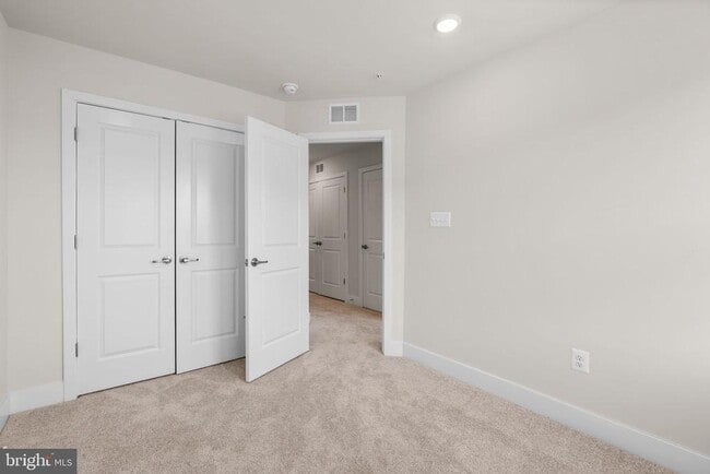 Building Photo - 311 Lentic Ln