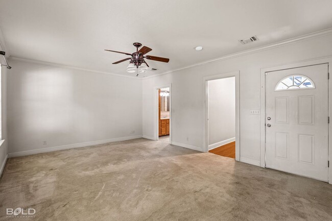 Building Photo - 266 Carrollton Ave