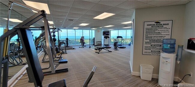 Building Photo - 8600 S Ocean Dr