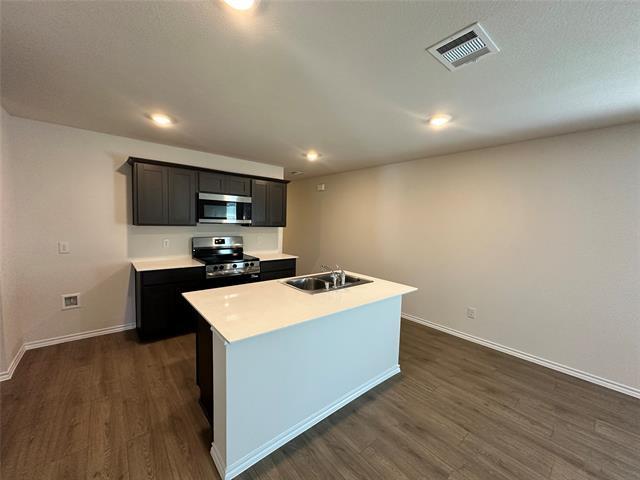 Building Photo - 1153 Northfield Dr