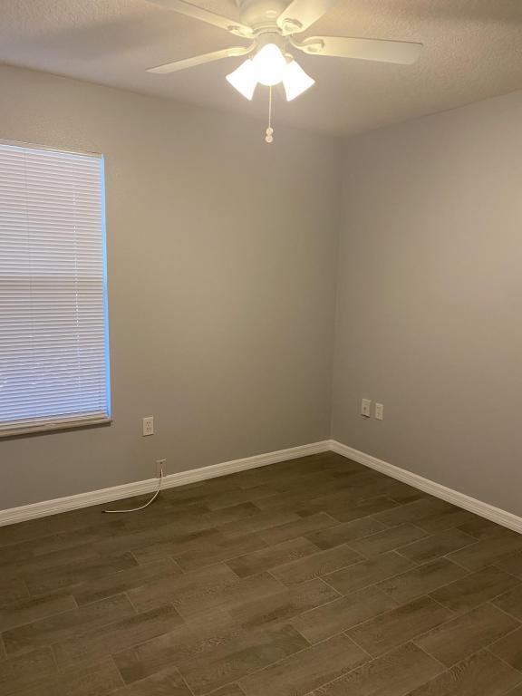 Building Photo - 1233 Sago Palms Blvd