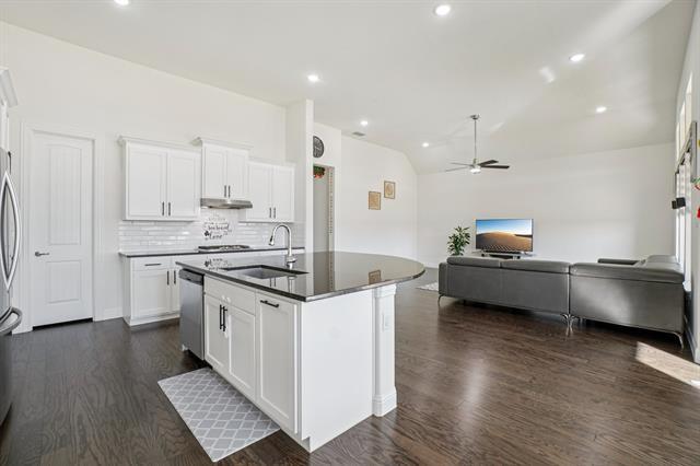 Building Photo - 17220 Eastbrook Dr