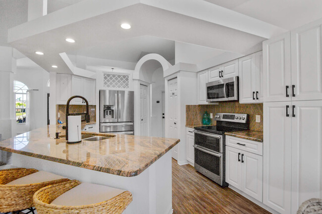 Building Photo - 1190 SW 57th St
