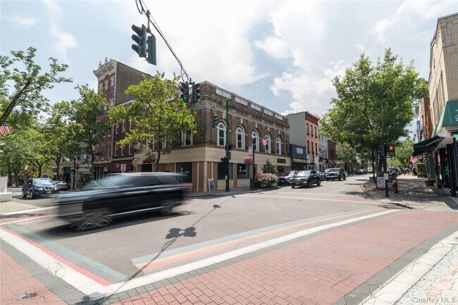 Building Photo - 50 N Broadway