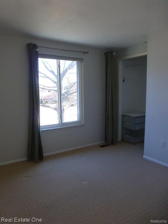 Building Photo - 5837 Folkstone Dr