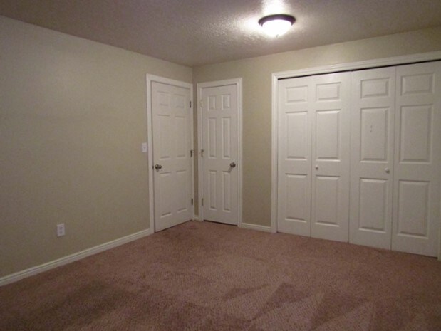 Building Photo - 771 S 900 E