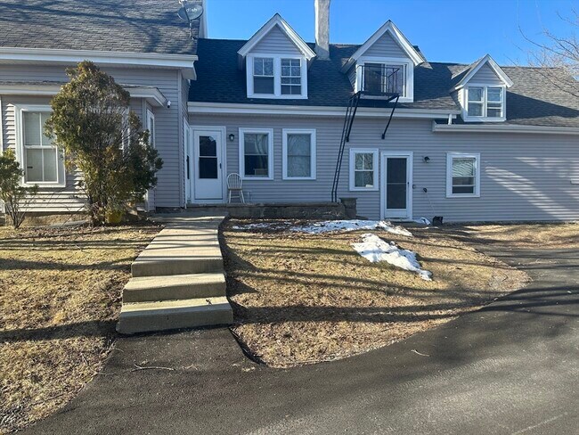 Building Photo - 38 Summer St