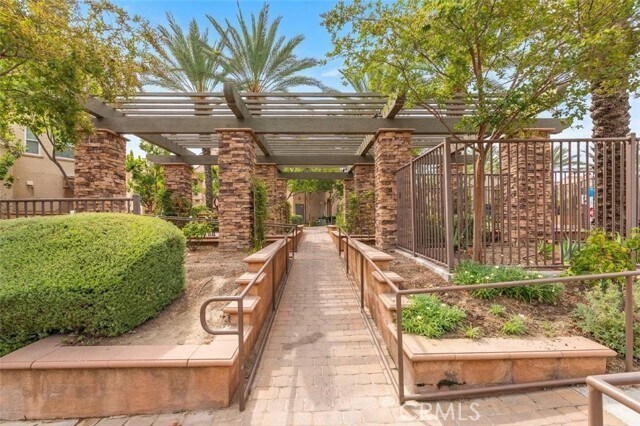 Building Photo - 31161 Sunflower Way