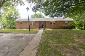 Building Photo - 504 W Michael Ct