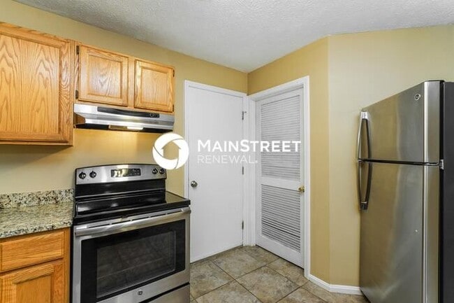 Building Photo - 4005 Chenwood Ln