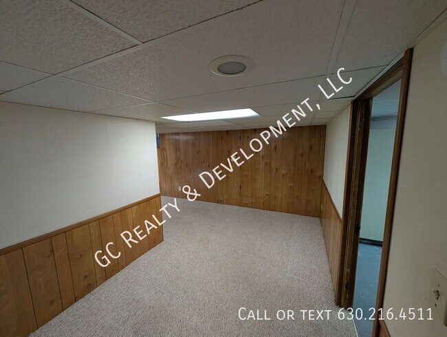 Building Photo - 173 Pomeroy Ave