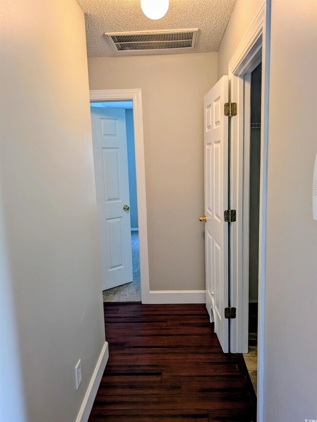 Building Photo - 456 Bellegrove Dr