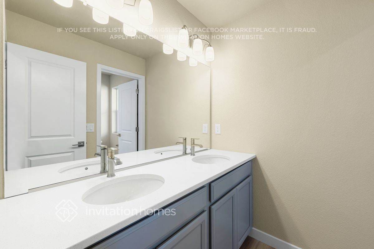 Building Photo - 6180 Big Bird Dr