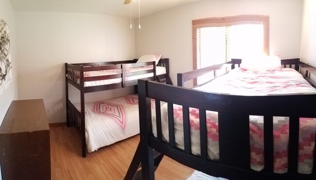 Bedroom 3 - Bunk beds view2 - 94 Brookside Dr