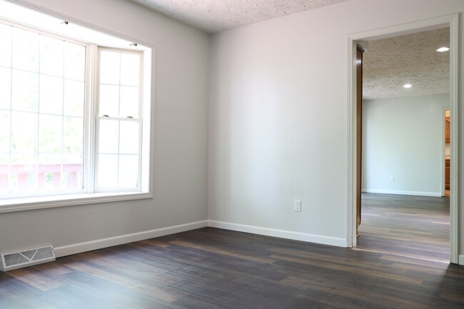 Building Photo - 17051 Lemming Ln