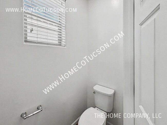 Building Photo - 6411 W Willow Falls Way