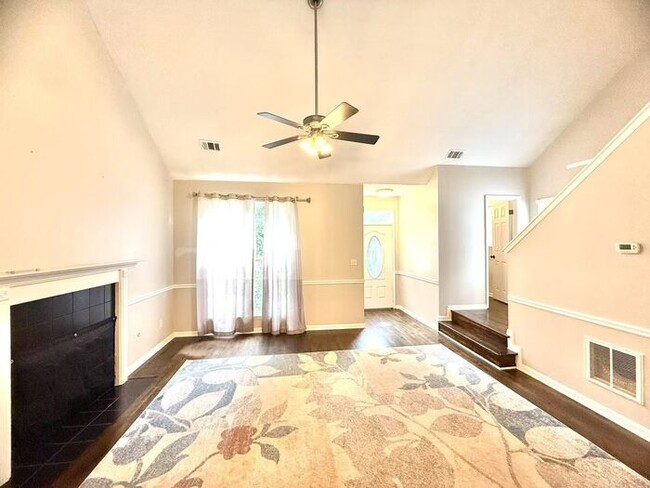 Building Photo - 2847 Ashbury Heights Rd