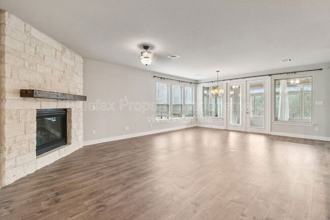 Building Photo - 9226 King Valley