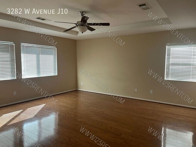 Building Photo - 3282 W Ave J 10