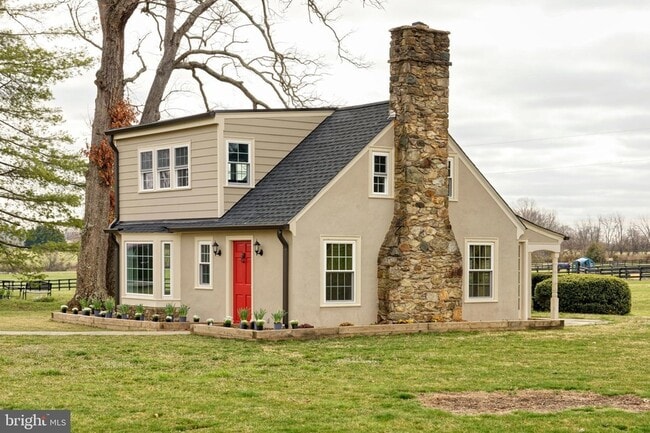 Building Photo - 2083 Atoka Rd