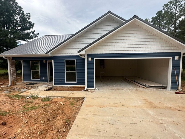 Building Photo - NEW CONSTRUCTION 3 BED 2 BATH HOUSE ON AN ...