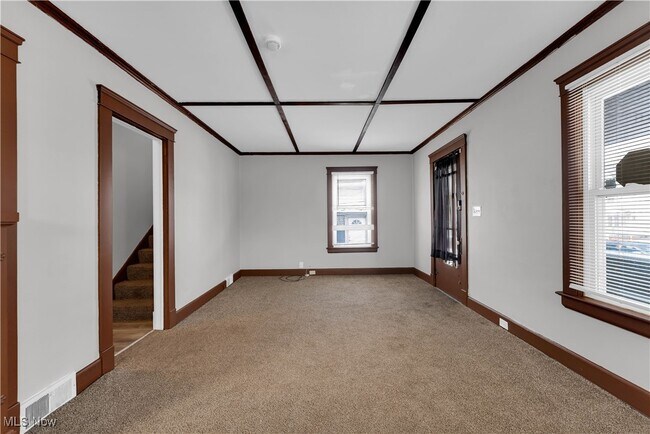 Building Photo - 788 E 156th St