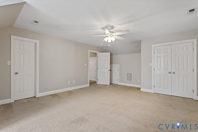 Building Photo - 400 Derbycreek Ln