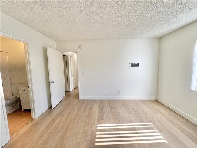 Building Photo - 7531 Baylor Dr