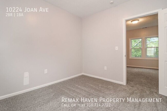 Building Photo - 10224 Joan Ave UP, Cleveland - Spacious 2 ...