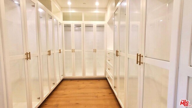 Building Photo - 9607 Kirkside Rd