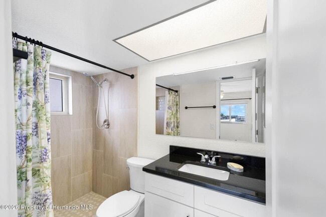 Building Photo - 3476 Gulfview Dr