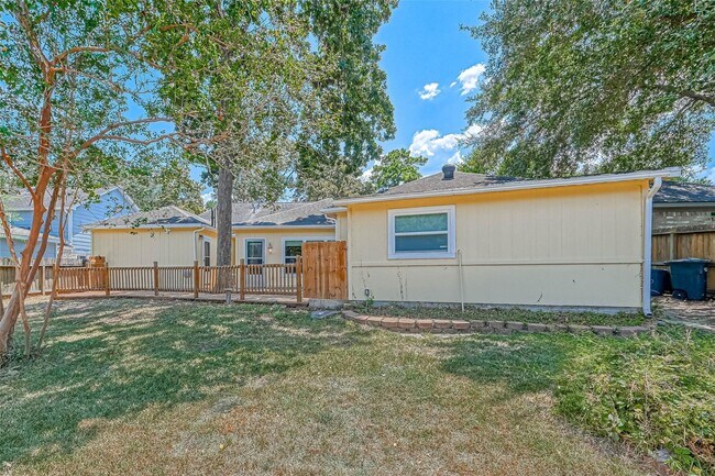 Building Photo - 5507 Enchanted Timbers Dr