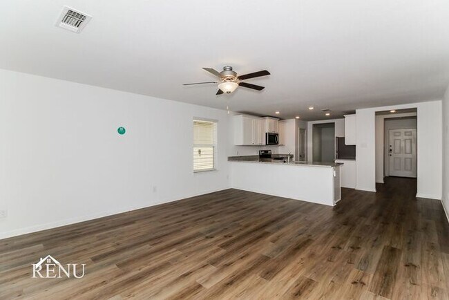 Building Photo - Coming Soon!