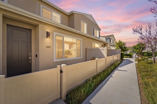 Building Photo - 336 Sweet Pl