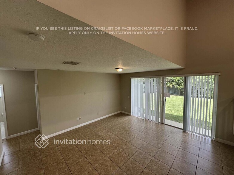 Building Photo - 2736 Misty Oaks Cir