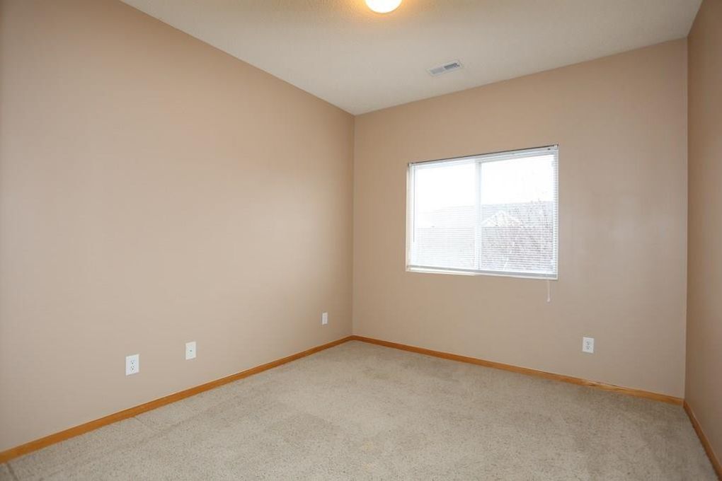 Building Photo - 2323 E Porter Avenue #86