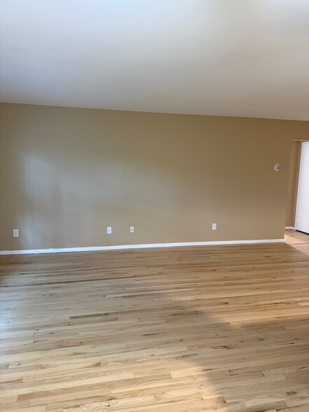 Building Photo - 387 Passaic St