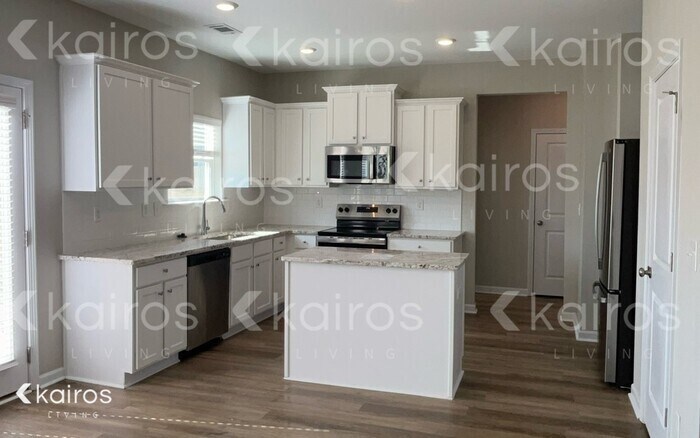 Building Photo - 7259 Foggy River Dr