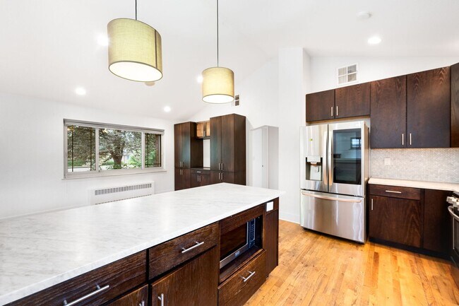 Building Photo - 4BD, 3BA Park Hill Home with Yard and 2-Car Garage