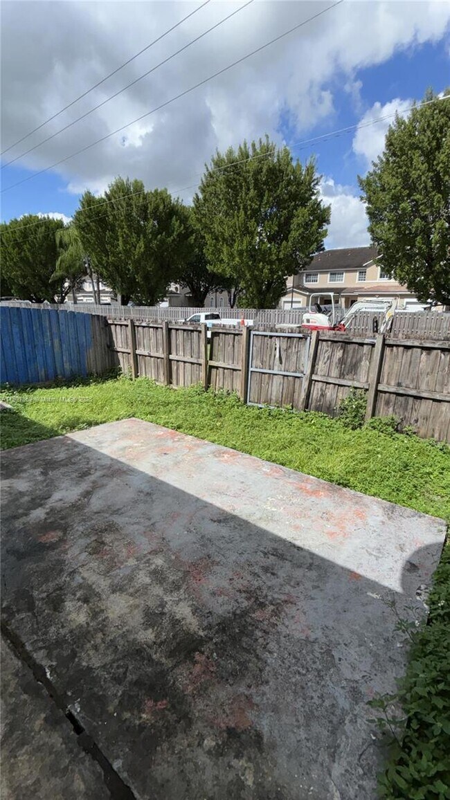 Building Photo - 13993 SW 280th Terrace