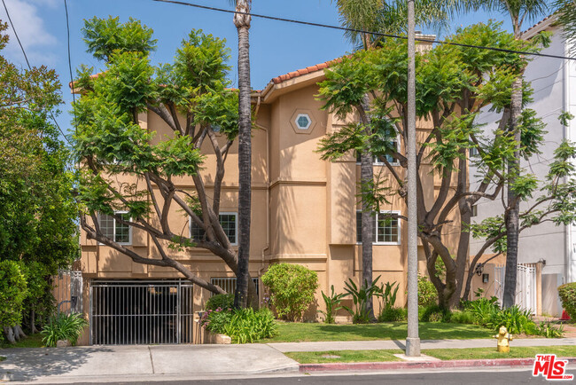 Building Photo - 5241 Vantage Ave