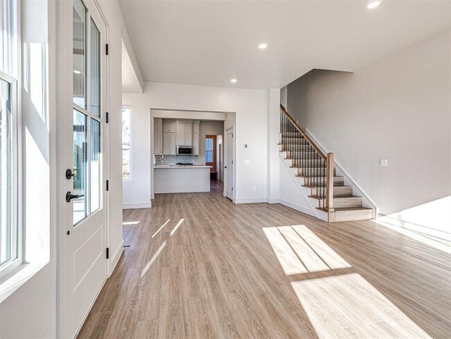 Building Photo - 29596 Memory Ln