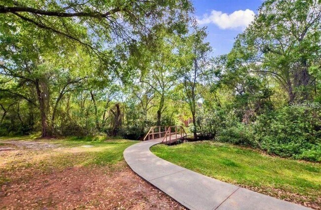 Building Photo - 8742 Mallard Reserve Dr
