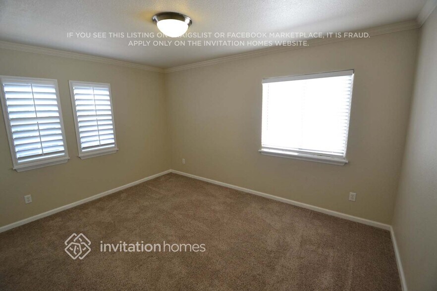 Building Photo - 1492 Drummond Ln